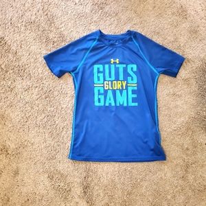 UNDER ARMOUR BOYS SHORT SIZE L. BLUE